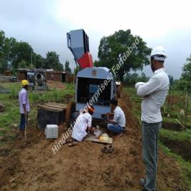Construction Concrete Mixture with Mechanical Hopper, 3500 kg, Model Name/Number: Hindustan