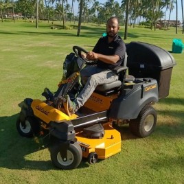 Cub Cadet RZT SX Petrol Ride Lawn Mower, Cutting Width: 254cm