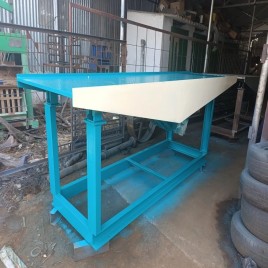 Designer Tiles Vibro Forming Table, For Industrial, Size: 10x3
