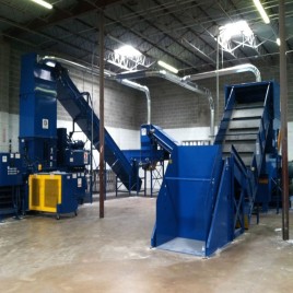 Double Shaft Metal Shredder Machine With Conveyor, Capacity: 2000 kg/hr