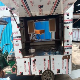 E Rickshaw Food Cart, Loading Capacity: 500 Kgs