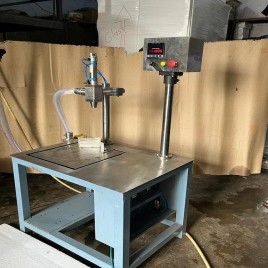 Edible Oil Digital Liquid Filling Machine, Capacity: 20 BPM