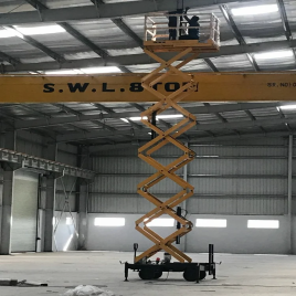 Electric High Rise Scissor Lift Table, Working Height: 10 feet, 1000 kg