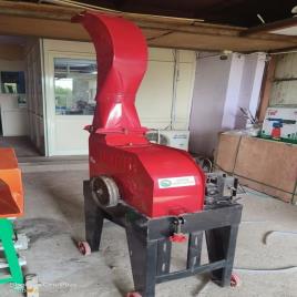 Electric Motor Dry Grass Agriculture Chaff Cutter Machine, 600-1000 kg/hr, 3-5 HP