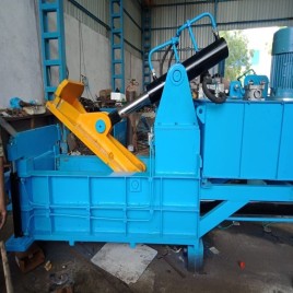 En8 15 hp Manual Vertical Baling Machine, Capacity: 500 kg Bhale, Model Name/Number: 35 B
