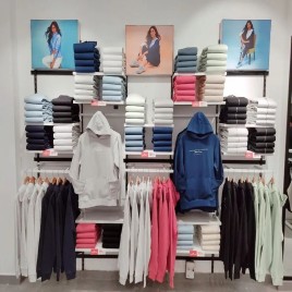Era Wall Mounted MS Garment Display Rack, For Supermarket