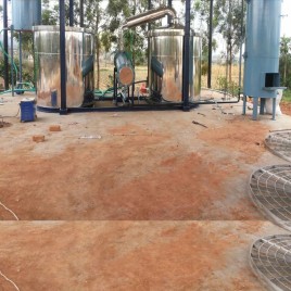 Essential Oil Distillation Machine, Capacity: 5 TPD