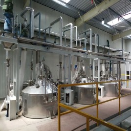 Flower & Buds Oils Distillation Plants, Capacity: 5 TPD