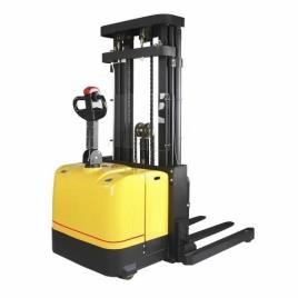 Fork Nandhi Straddle Stacker