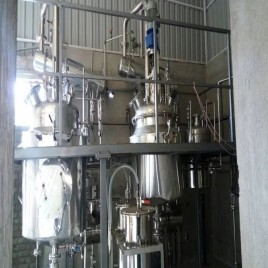 Geranium oil steam distillaton plant, Capacity: 5 TPD