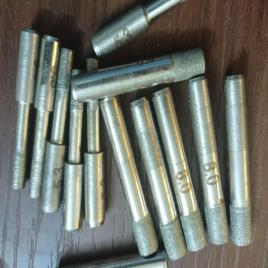 Glass drill for lid glass