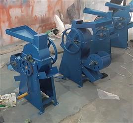 Hand and Pedal Operated (Gear Type) Decorticator