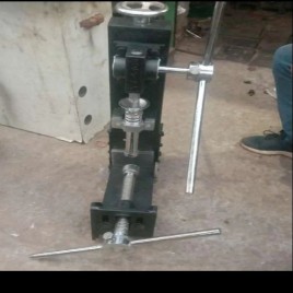 Hand Operated Injection Molding Machine 40g