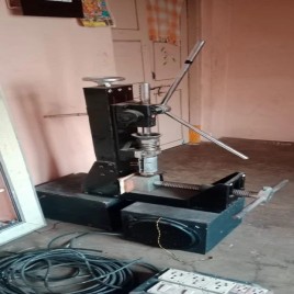 Hand Operated Injection Molding Machine 40g