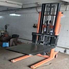 Heavy Duty Platform Stacker, For Material Handling