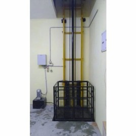 HK Industries Hydraulic Industrial Goods Lift, Capacity: 4 Ton