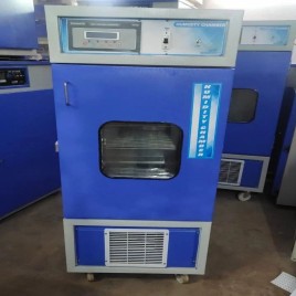 Humidity Chamber Machine, Capacity: 100 Litre