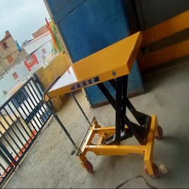 Hydraulic Scissor Lift Table, 500 Kg, Working Height: 10 feet