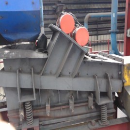 Iron Circular Vibrating Screens, For Industrial, Capacity(Ton/Hr): 10