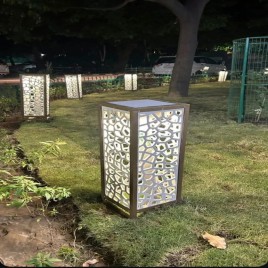Iron Recycled Plastic Garden/Park Lamp, For Decoration, Square