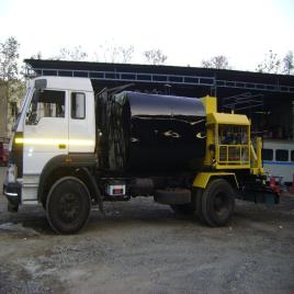KDI-6000 Bitumen Pressure Distributor, Capacity: 6000 Ltr