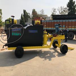 KDI Asphalt Bitumen Paver, For Road Construction, Capacity: 2500 Ltr