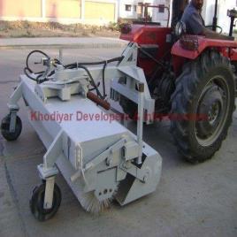 KDI Hydraulic Broomer In India