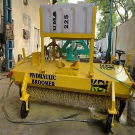 KDI Hydraulic Operated Road Sweeper