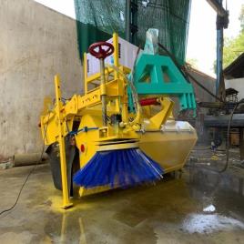 KDI Hydraulic Operated Road Sweeper