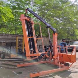 KoneCranes Manual Hydraulic Floor Crane