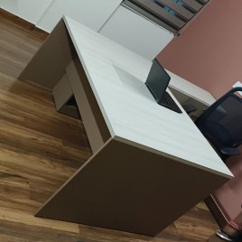 L Shaped Engineered Wood Office Md Table, With Storage