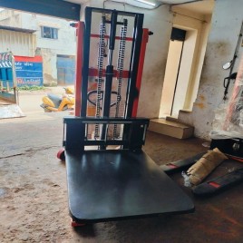 Manual Hydraulic Platform Stacker, For Industrial, Lifting Capacity: 1000 kg