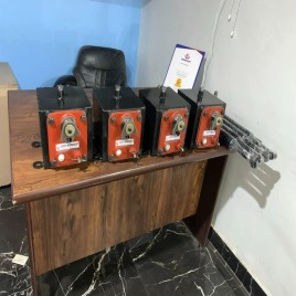 Manual Hydraulic Tipper Jack manufacturers in india, For E-rickshaw Garbbage Loader