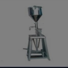 Manual Liquid Filling Machine, Capacity: Hopper Capacity 50 L