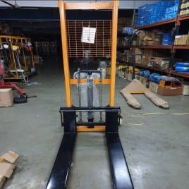 Manual Stacker