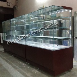 Metal Frost Master Cake Display Counter, For Bakery