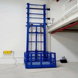 MHE MOVERS Motorized Goods Lift, For Warehouse, Capacity: 1 ton
