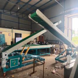 Mild Steel Belt Truck Loader Conveyor, For Industrial, Material Handling Capacity: 50 kg per feet