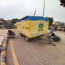 Mild Steel Green FAST FOOD CART WITH WHEELS, Load Capacity: 500 kg