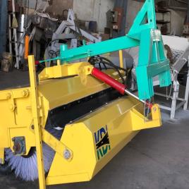 Mild Steel Hydraulic Road Sweeper Machines, 350 Kg