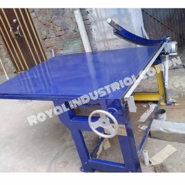 Mild Steel Manual Board Cutting Machine