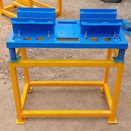 Mild Steel Manual Demoulding Hydraulic Paver Block Making Machine, For Construction, Capacity: 1000-1500 Blocks per hour