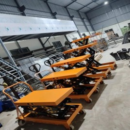 Mild Steel Manual Lifting Table, For Industrial, Load Capacity: 500 Kg