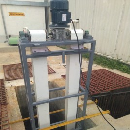 Mild Steel Multi Belt Oil Skimmer, Capacity: 50 Litre