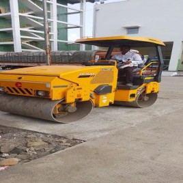 Mini tandem roller for rent