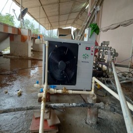 Model Name/Number: Vi in 500 Three Phase Commercial Heat Pump, Air-Cooled, Capacity: 500 LPH