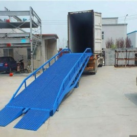 Movable Hydraulic Portable Trailer Ramp Warehouse Container Yard Lifting Ramp
