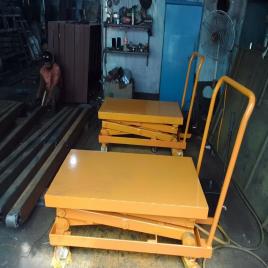 MS Manual Hydraulic Scissors Lift Table, Capacity: 0.3-0.5 ton
