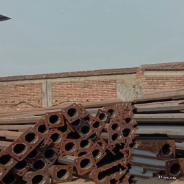 Octagonal Pole