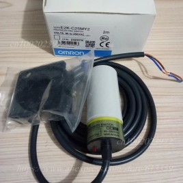 Omron E2k-C25me1 2m, Capacitive